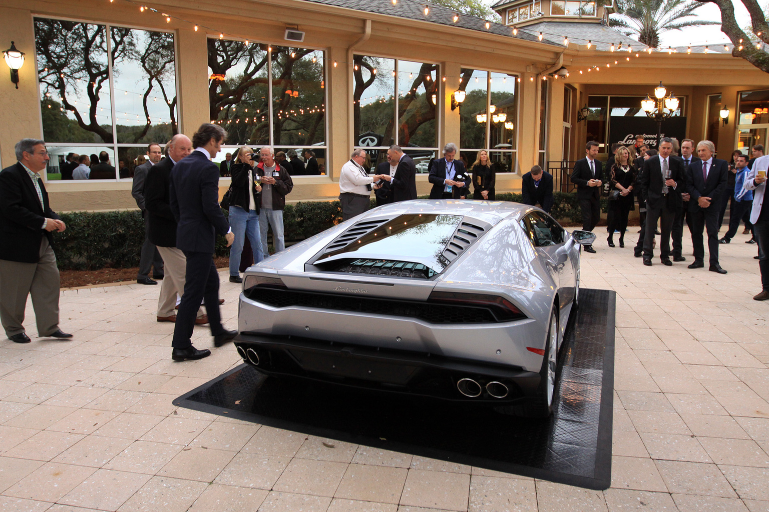 2014 Lamborghini Huracán LP 610-4 Gallery