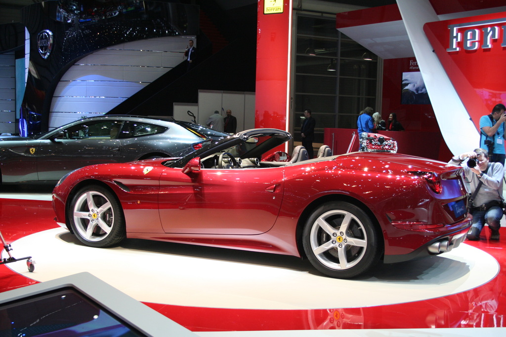 2014 Ferrari California T Gallery