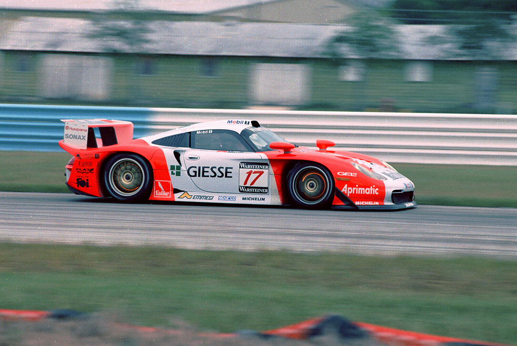 1997 Porsche 911 GT1 Evolution Gallery