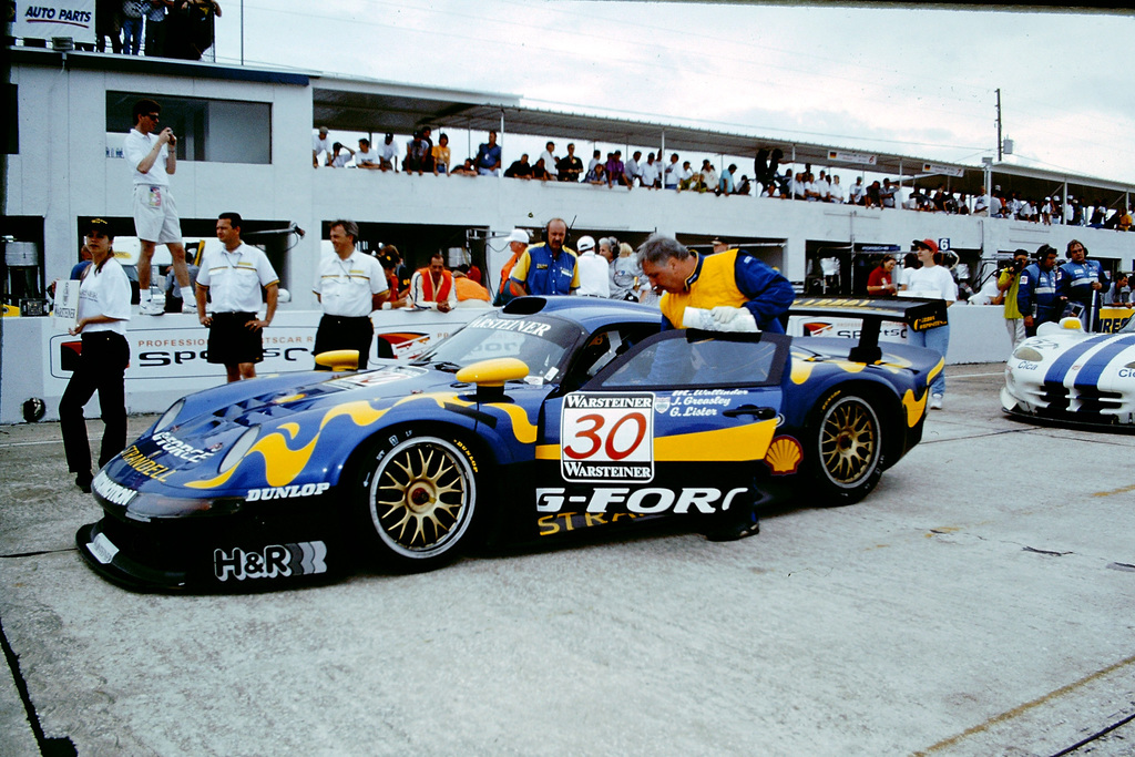 1997 Porsche 911 GT1 Evolution Gallery