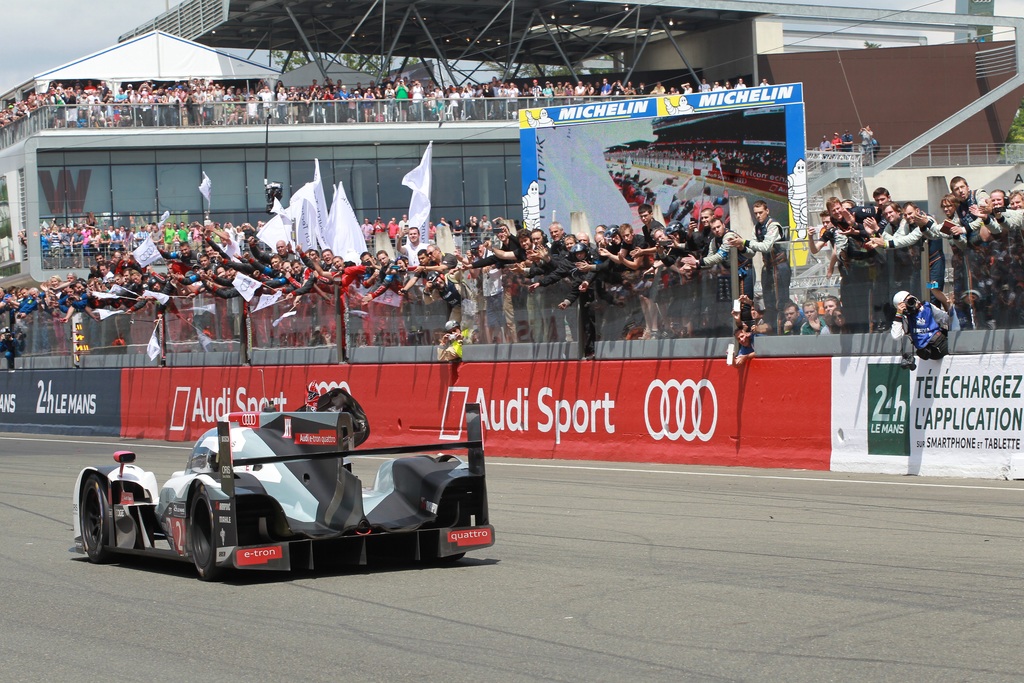 2014 Audi R18 e-tron quattro Gallery