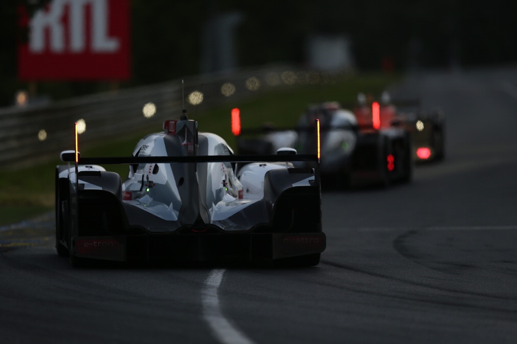 2014 Audi R18 e-tron quattro Gallery