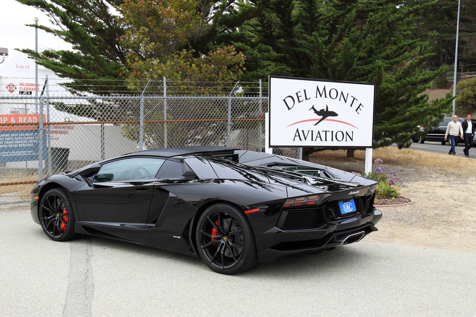 2012 Lamborghini Aventador LP 700-4 Roadster Gallery