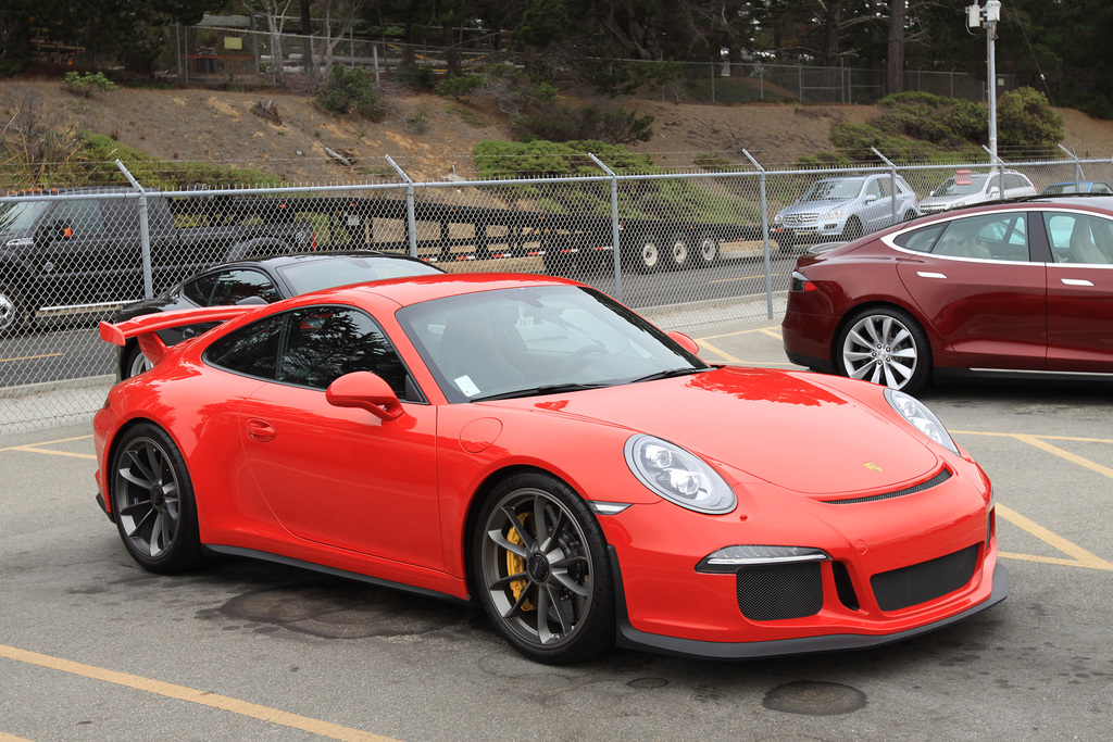 2013 Porsche 911 GT3 Gallery