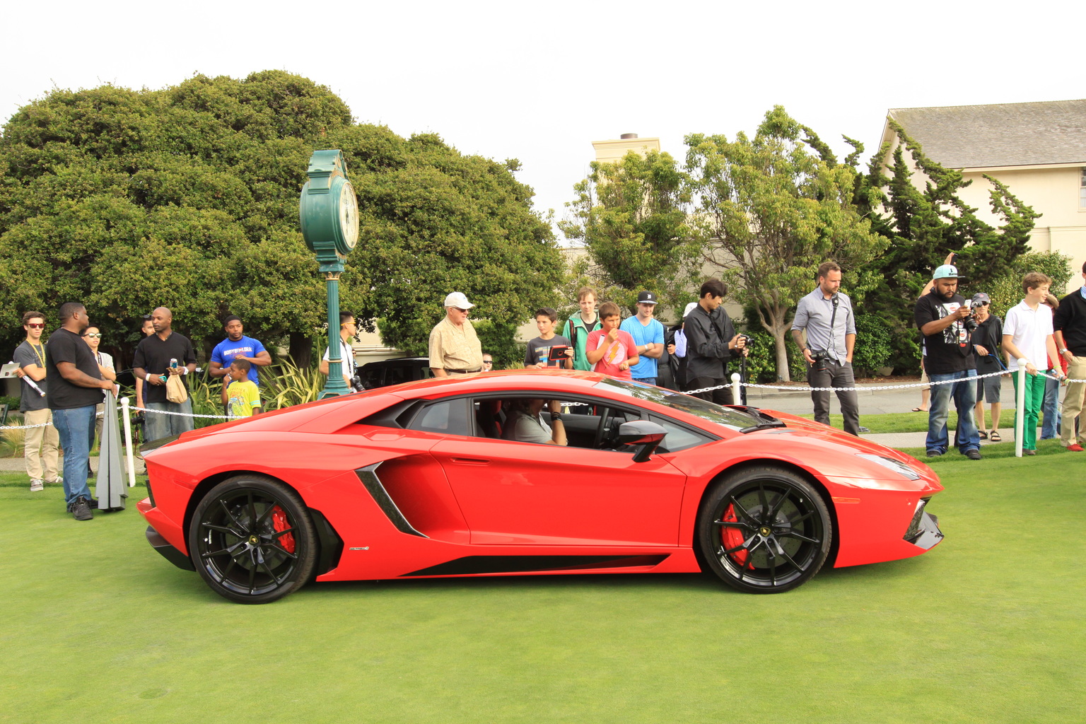 2012 Lamborghini Aventador LP 700-4 Gallery