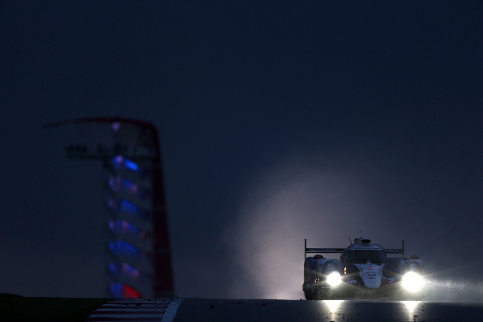 2014 Toyota TS040 Hybrid Gallery