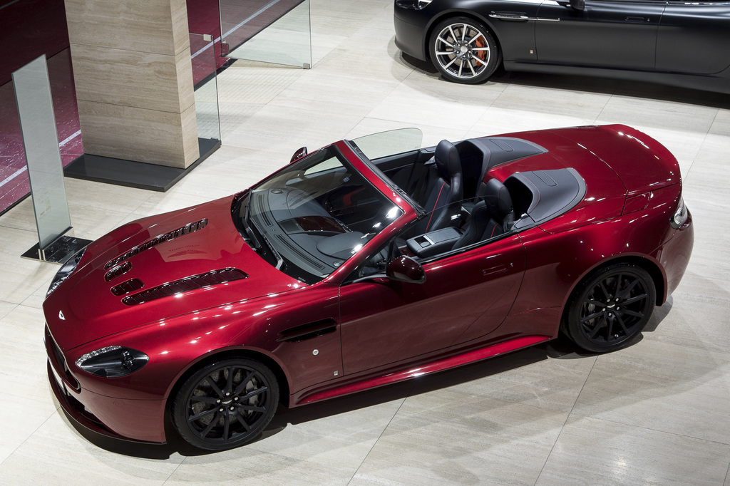 2014 Aston Martin V12 Vantage Roadster S