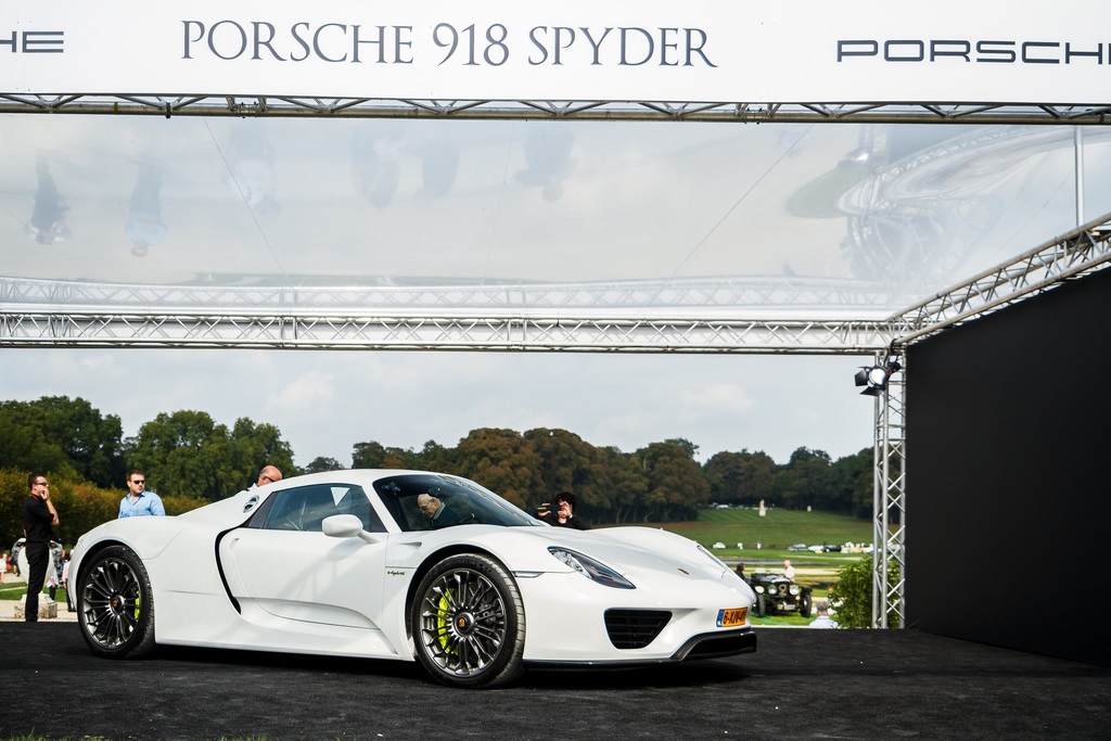 2013 Porsche 918 Spyder Gallery