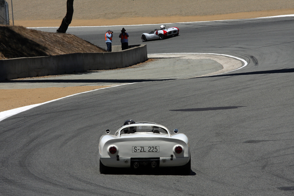 1967 Porsche 910 Gallery