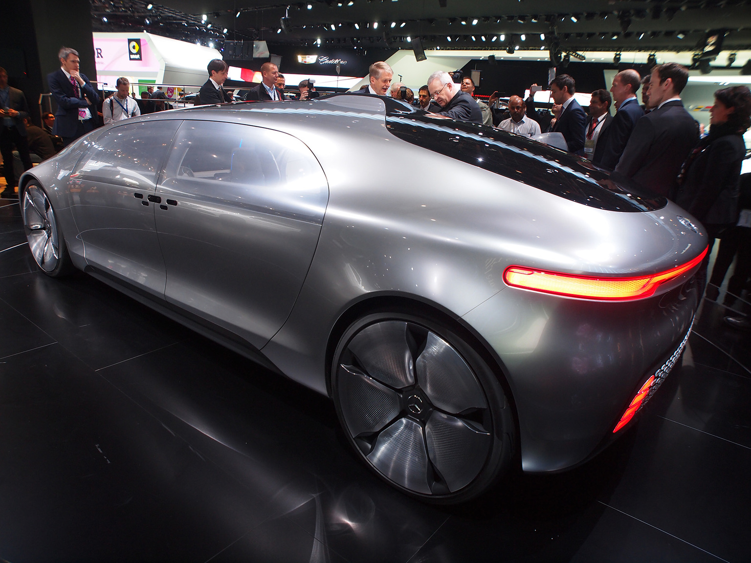 2015 Mercedes-Benz F 015 Luxury in Motion