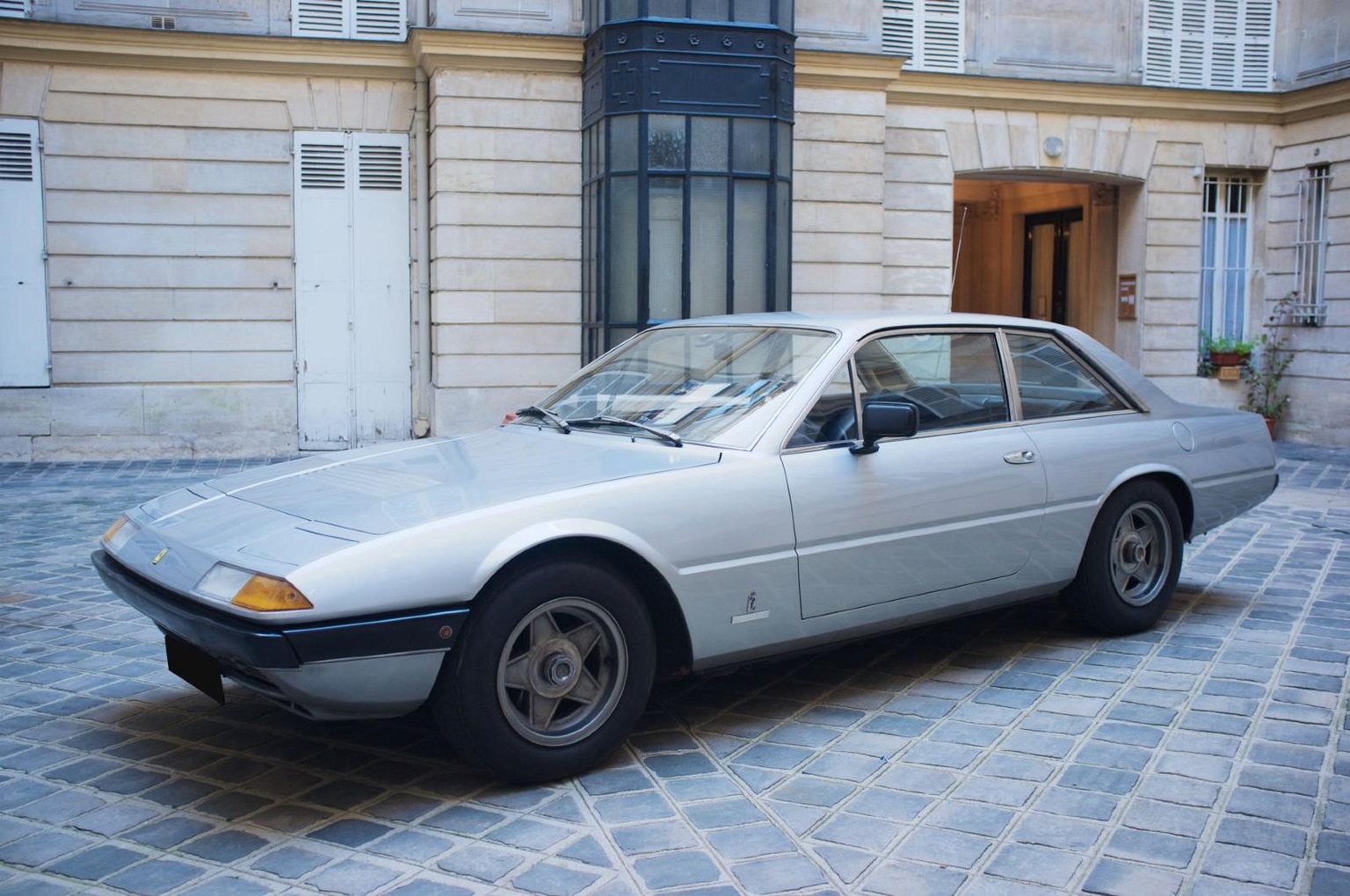 1972 Ferrari 365 GT4 2+2