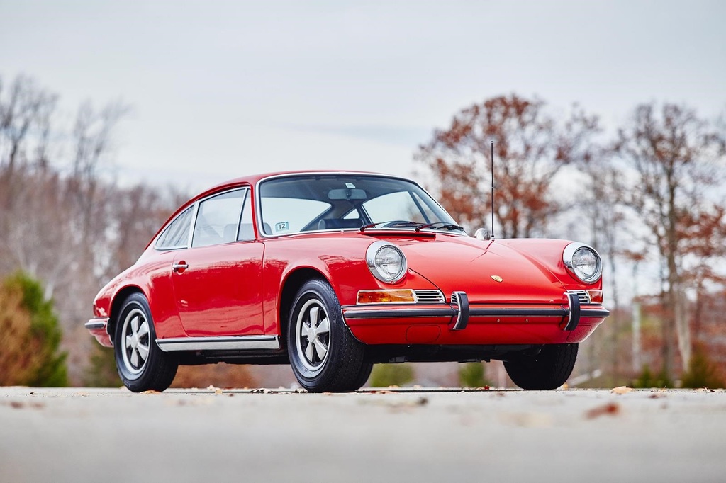 1970 Porsche 911 T 2.2 Coupé Gallery