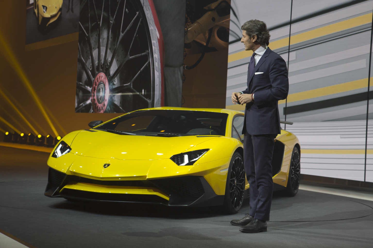 2015 Lamborghini Aventador LP 750-4 Superveloce Gallery