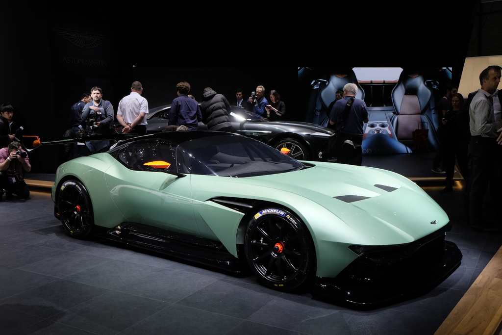 2015 Aston Martin Vulcan Gallery