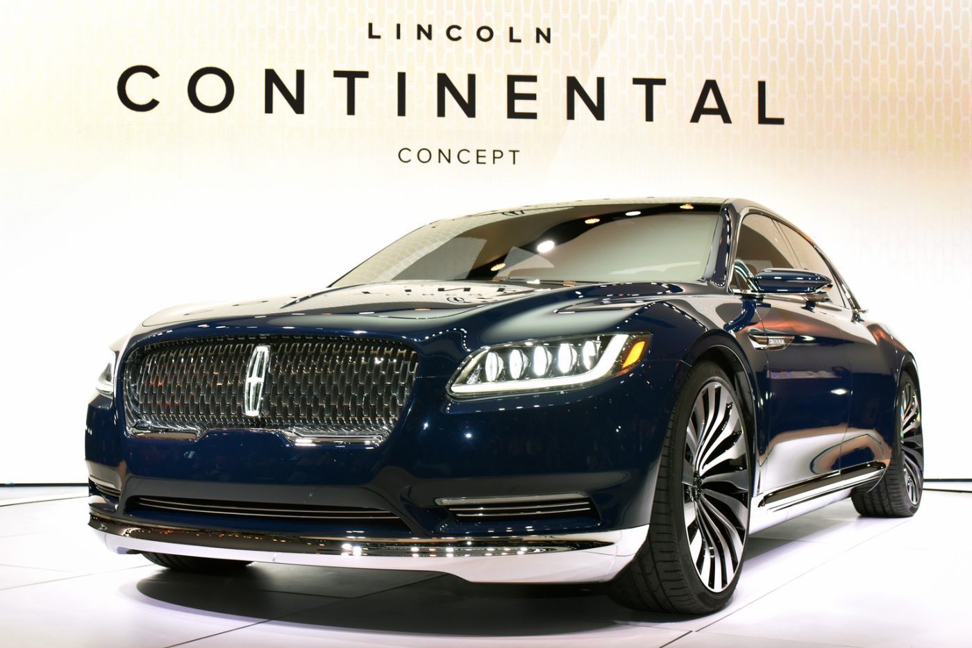2015 Lincoln Continental Concept Gallery