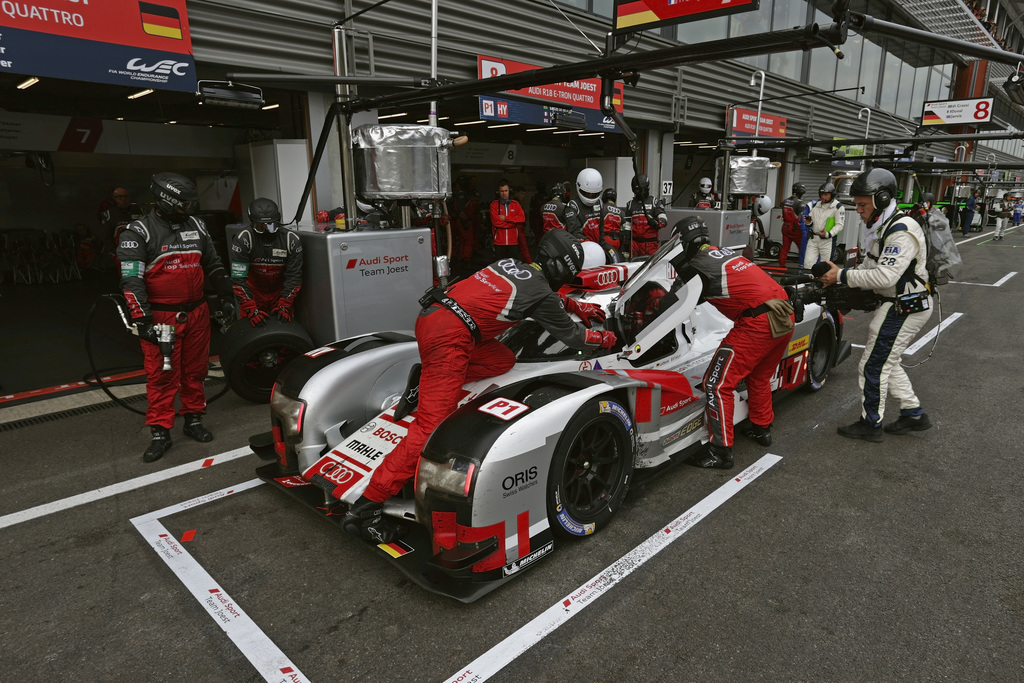 2015 Audi R18 e-tron quattro Gallery