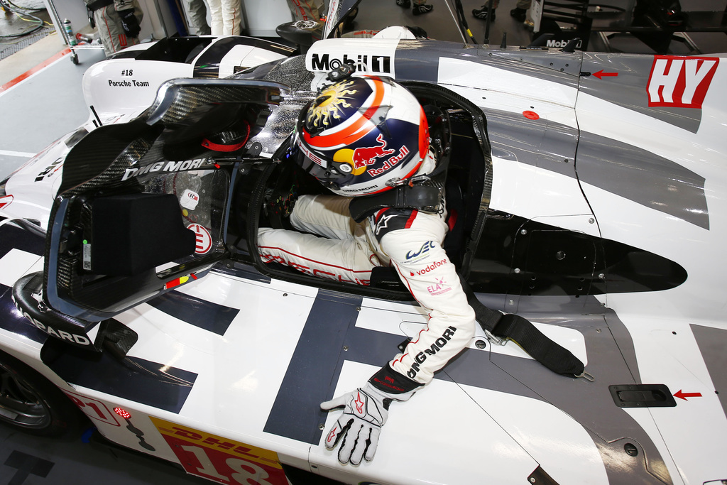 2015 Porsche 919 Hybrid Gallery