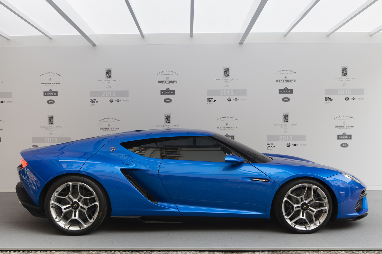 2014 Lamborghini Asterion LPI 910-4 Gallery