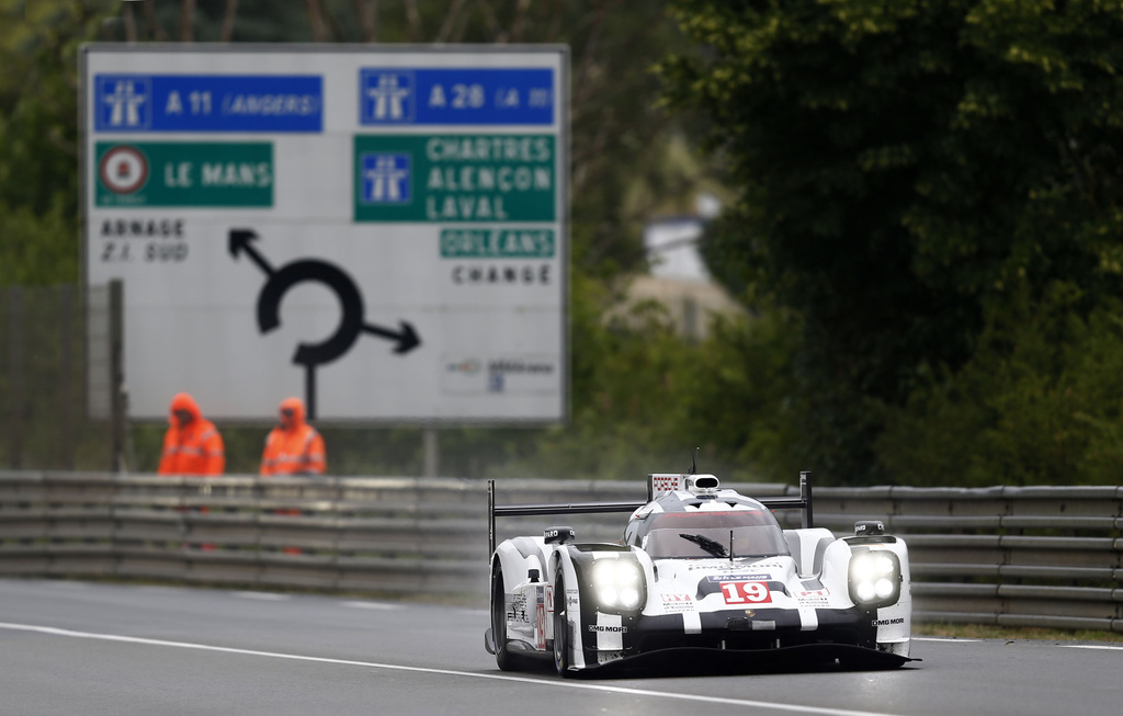 2015 Porsche 919 Hybrid Gallery