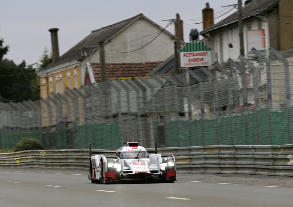 2015 Audi R18 e-tron quattro Gallery