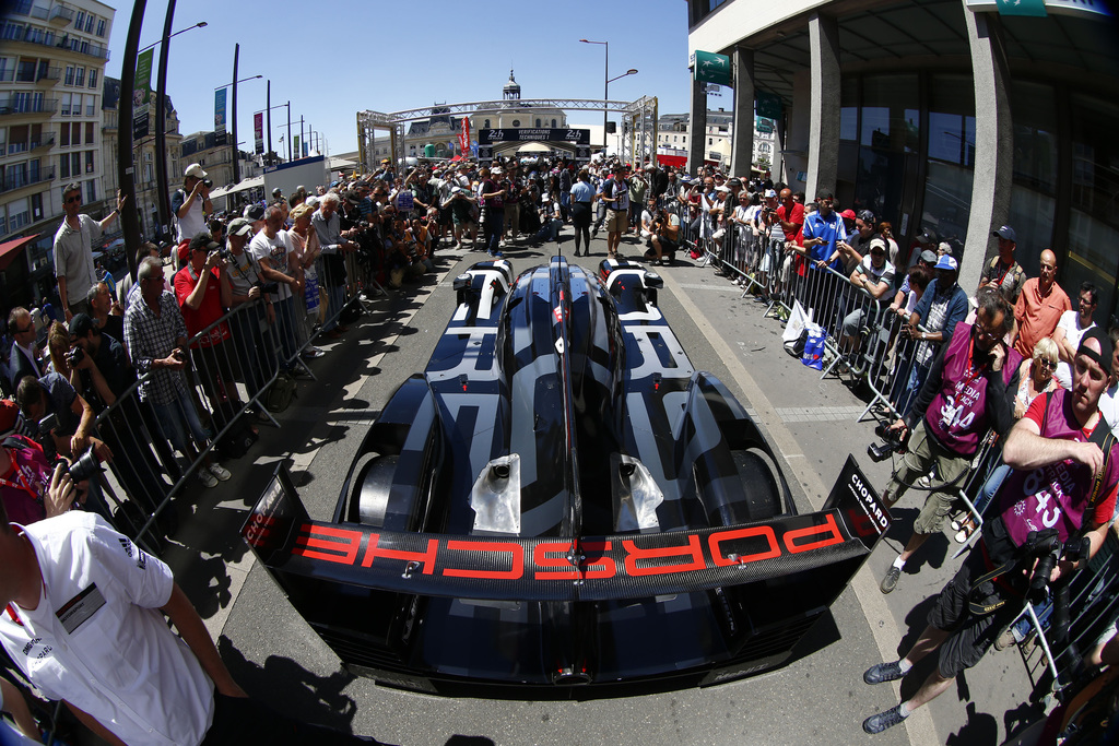 2015 Porsche 919 Hybrid Gallery