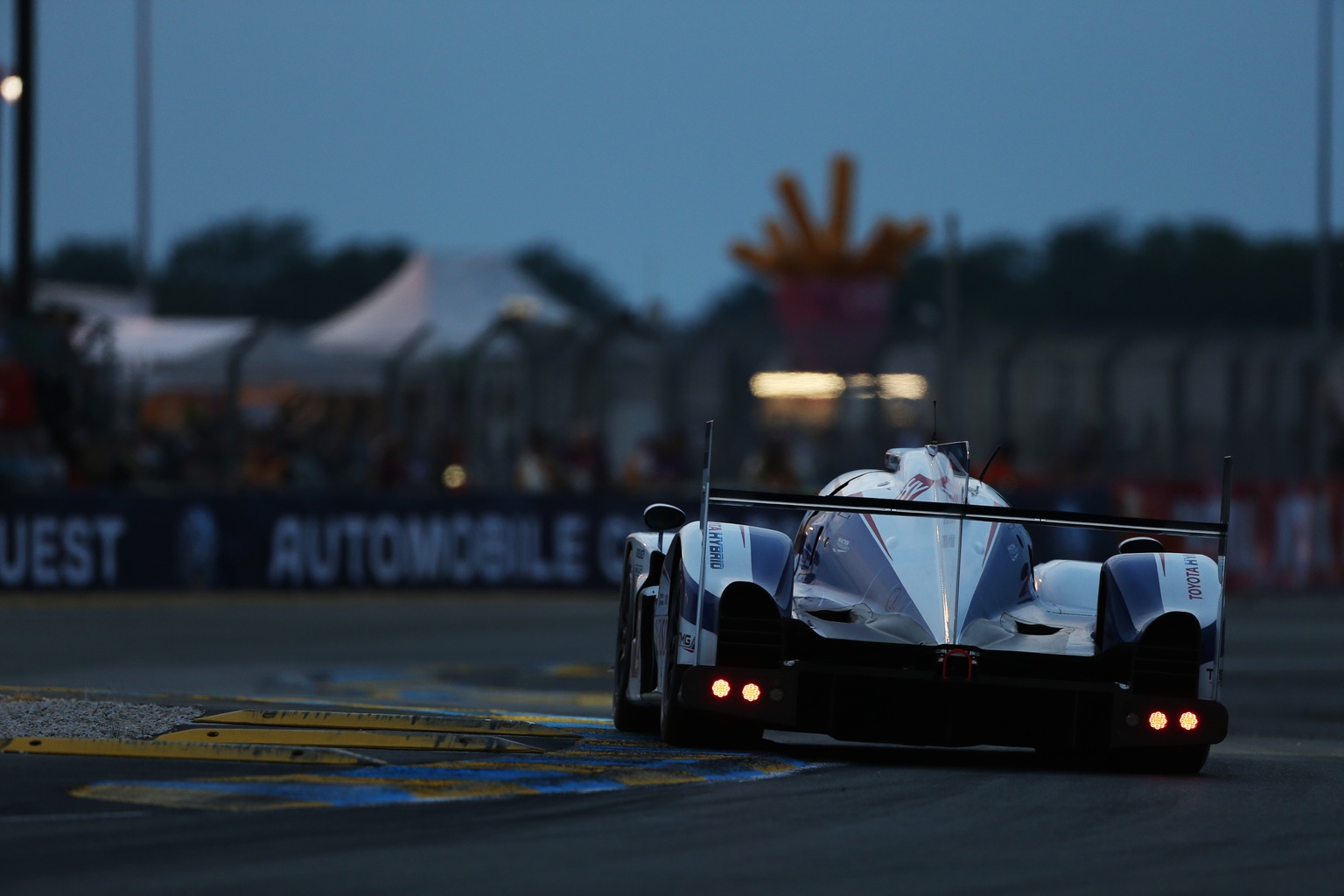 2014 Toyota TS040 Hybrid Gallery