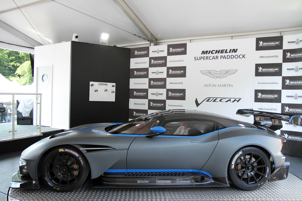 2015 Aston Martin Vulcan Gallery