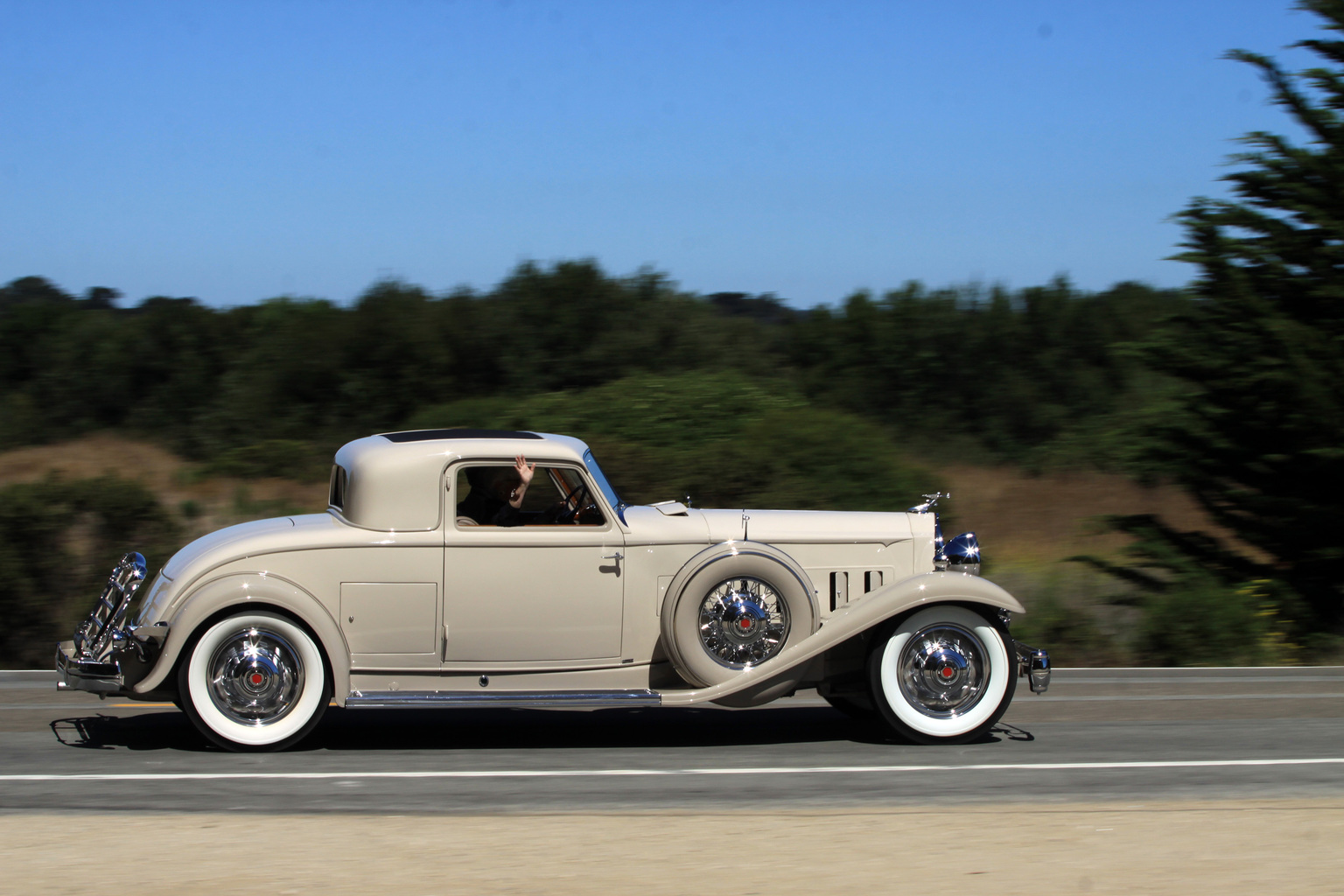 1932 Packard Individual Custom Eight 904 Gallery