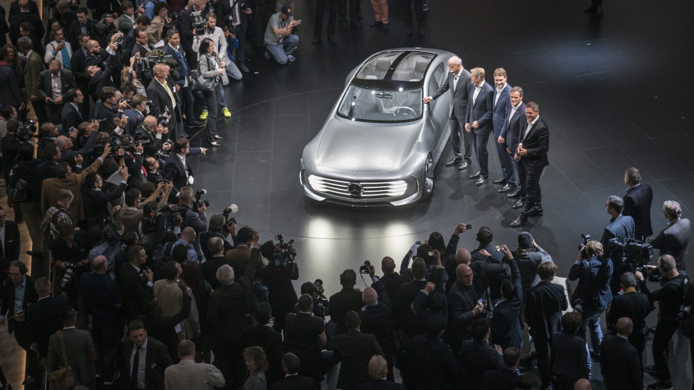 2015 Mercedes-Benz Concept IAA Gallery