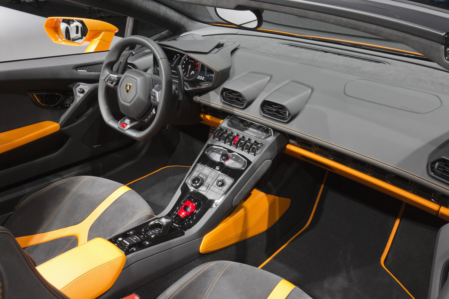 2015 Lamborghini Huracán LP 610-4 Spyder Gallery
