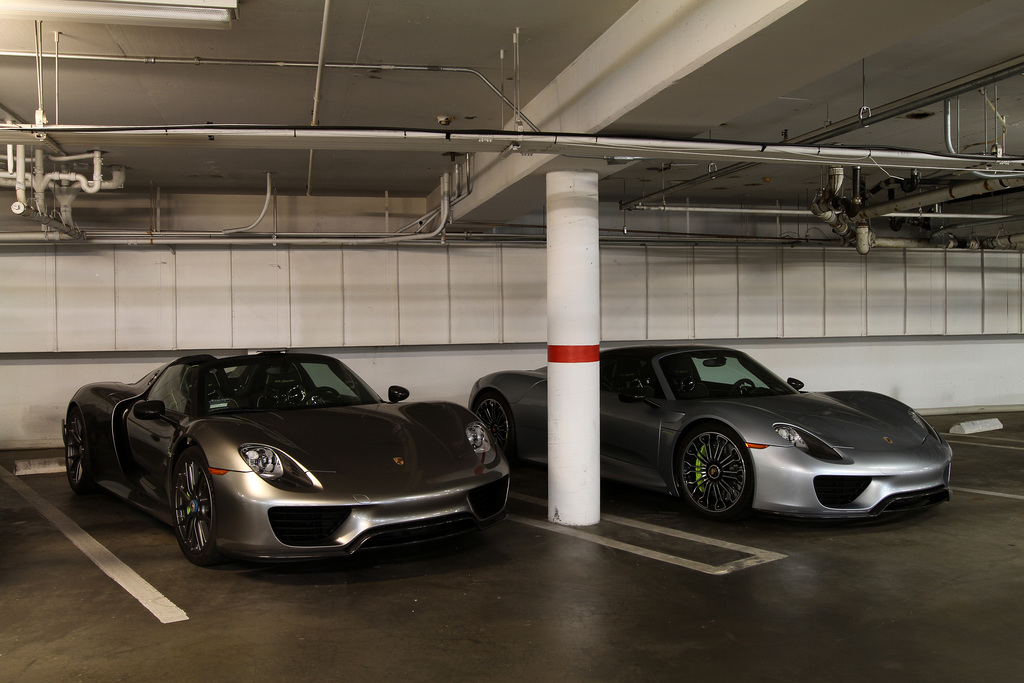 2013 Porsche 918 Spyder Gallery