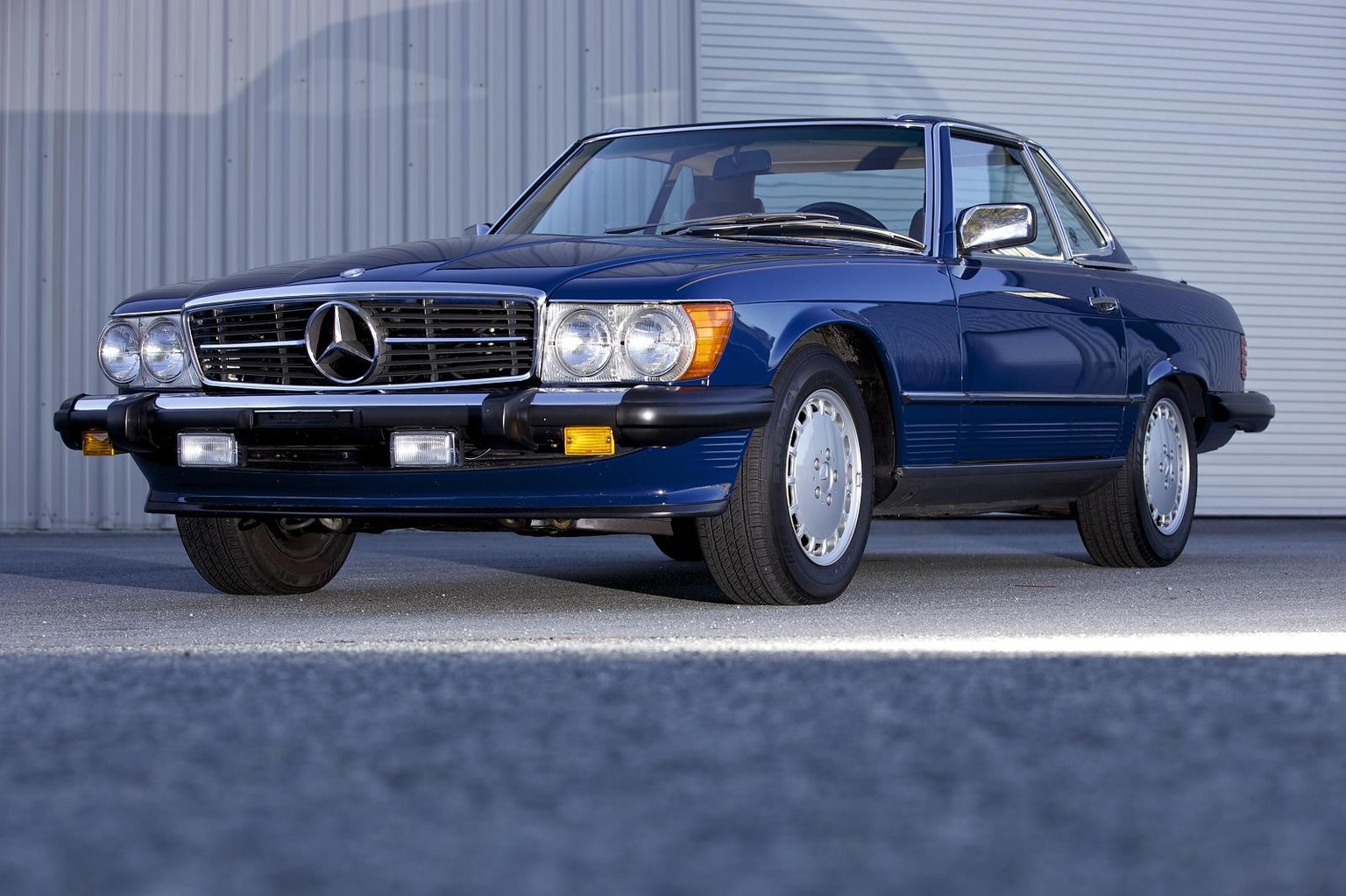 1986→1989 Mercedes-Benz 560 SL