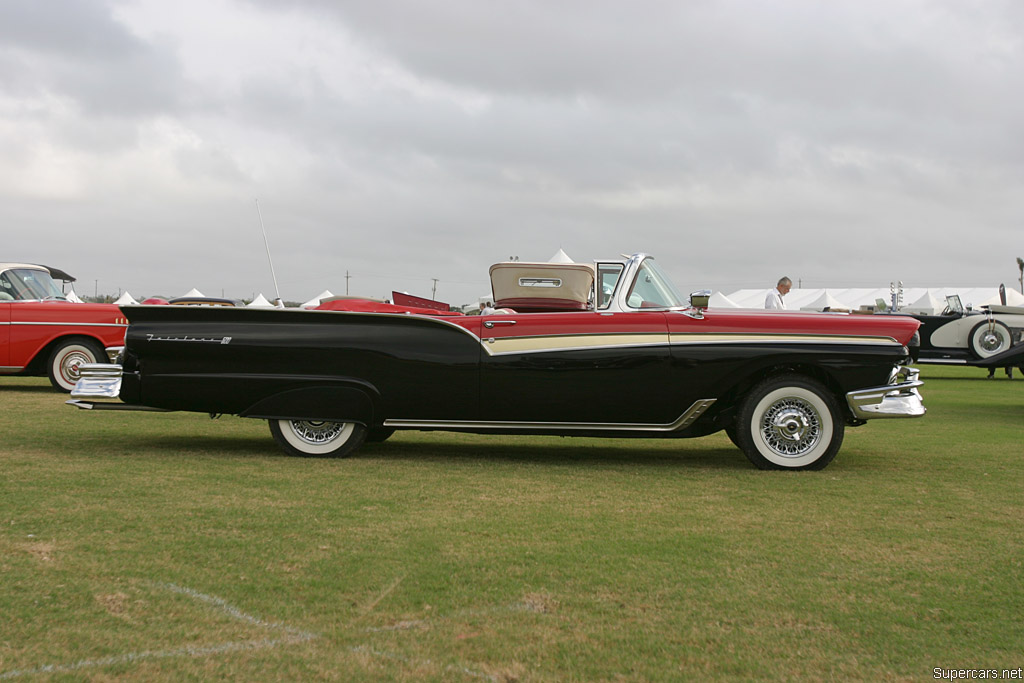 1957 Ford Fairlane 500 Skyliner Gallery