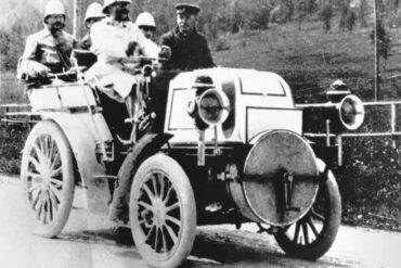 1899 Daimler 12HP Rennwagen