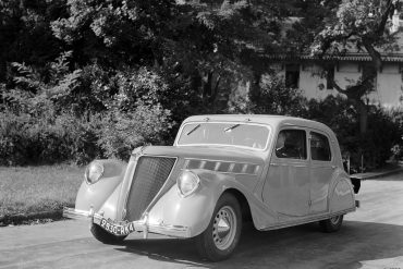 1934 Renault Viva Grand Sport