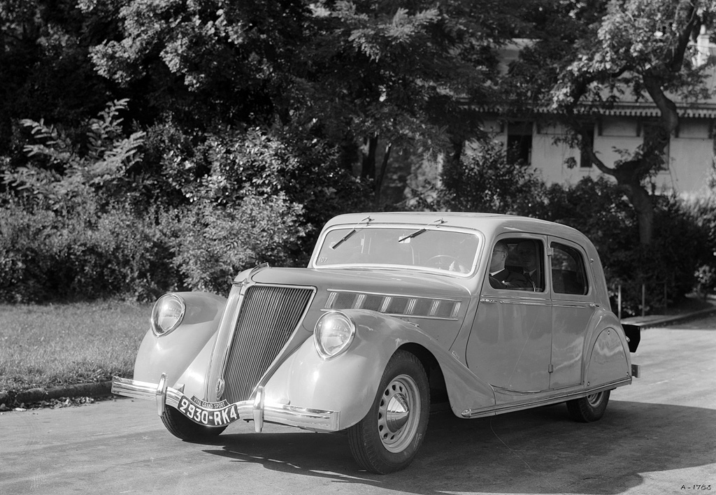 1934 Renault Viva Grand Sport