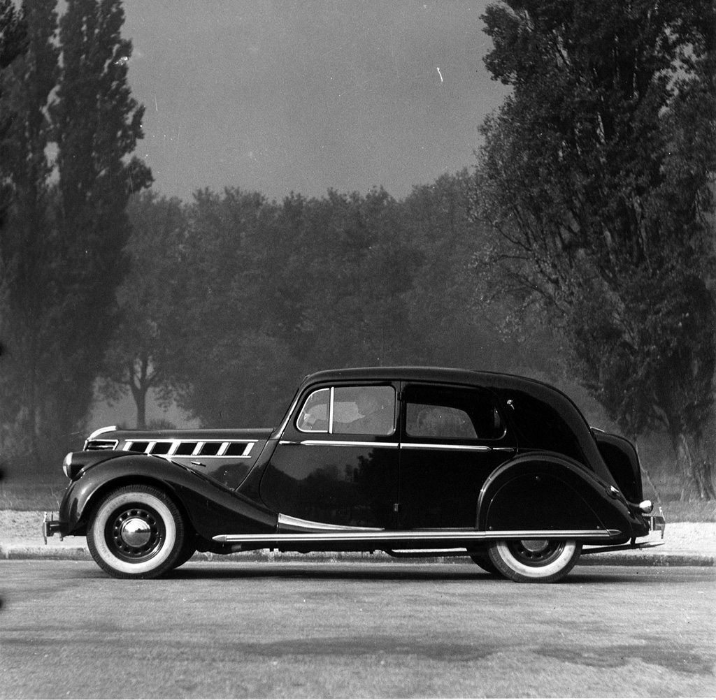 1934 Renault Viva Grand Sport