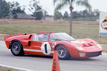 1965 Ford GT40 X1