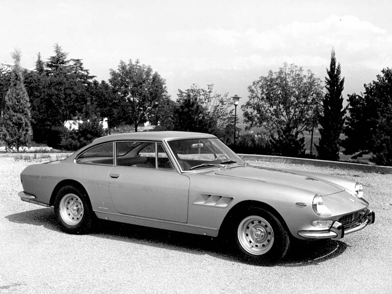 1966 Ferrari 330 GT 2+2 Series II