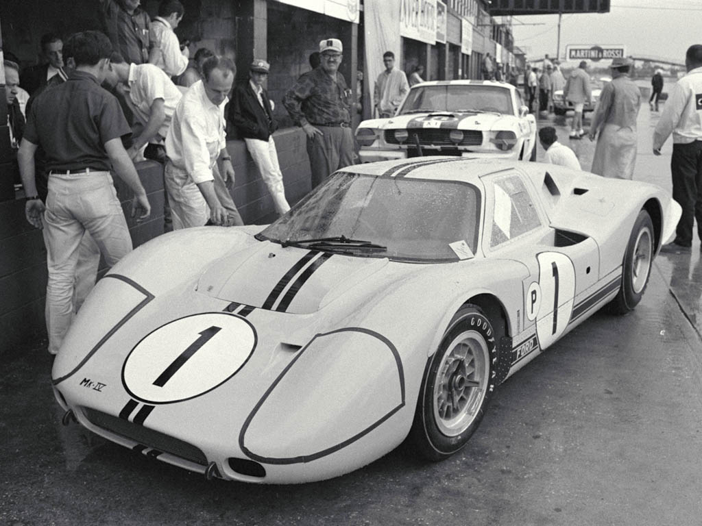 1967 Ford GT40 Mark IV