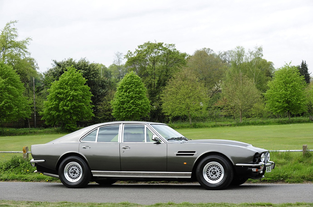 1974 Aston Martin Lagonda Series I