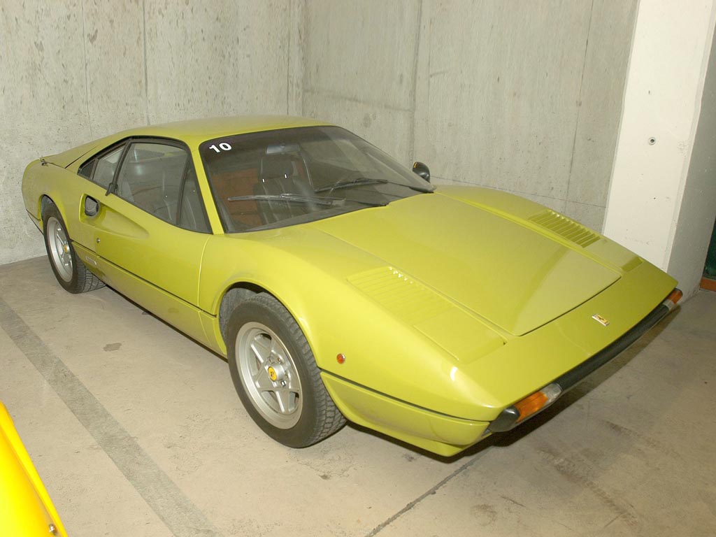 1975→1977 Ferrari 308 GTB Vetroresina