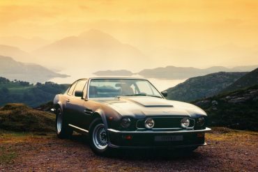 1977→1989 Aston Martin V8 Vantage