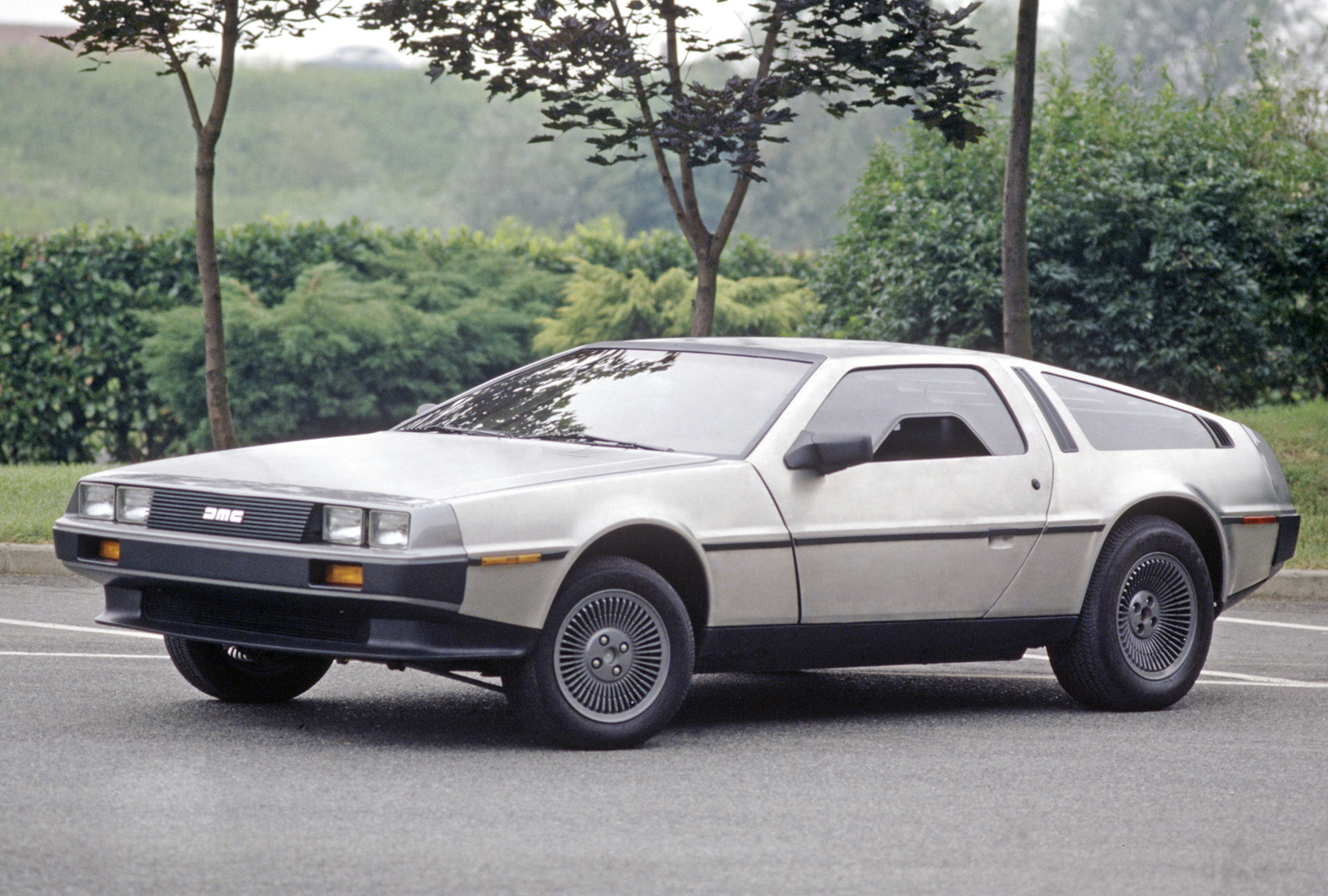 DeLorean DMC-12