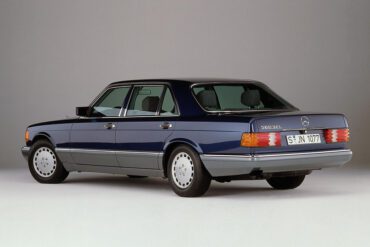 1985 Mercedes-Benz 560 SEL