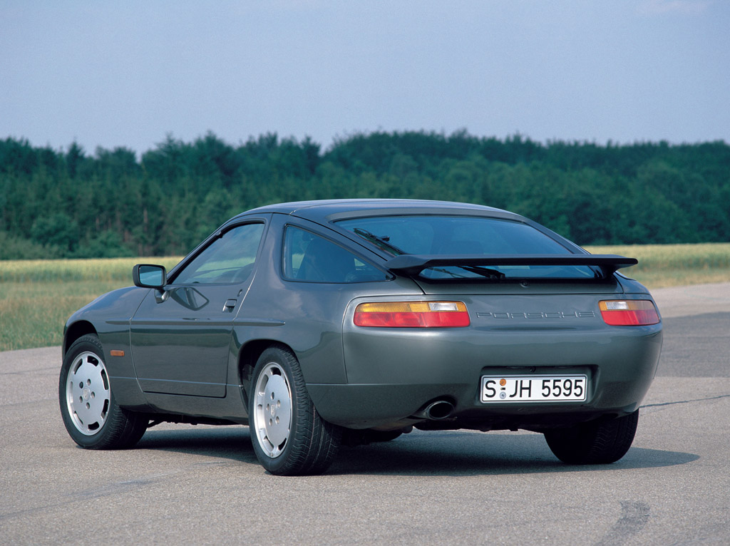 1987 Porsche 928 S4