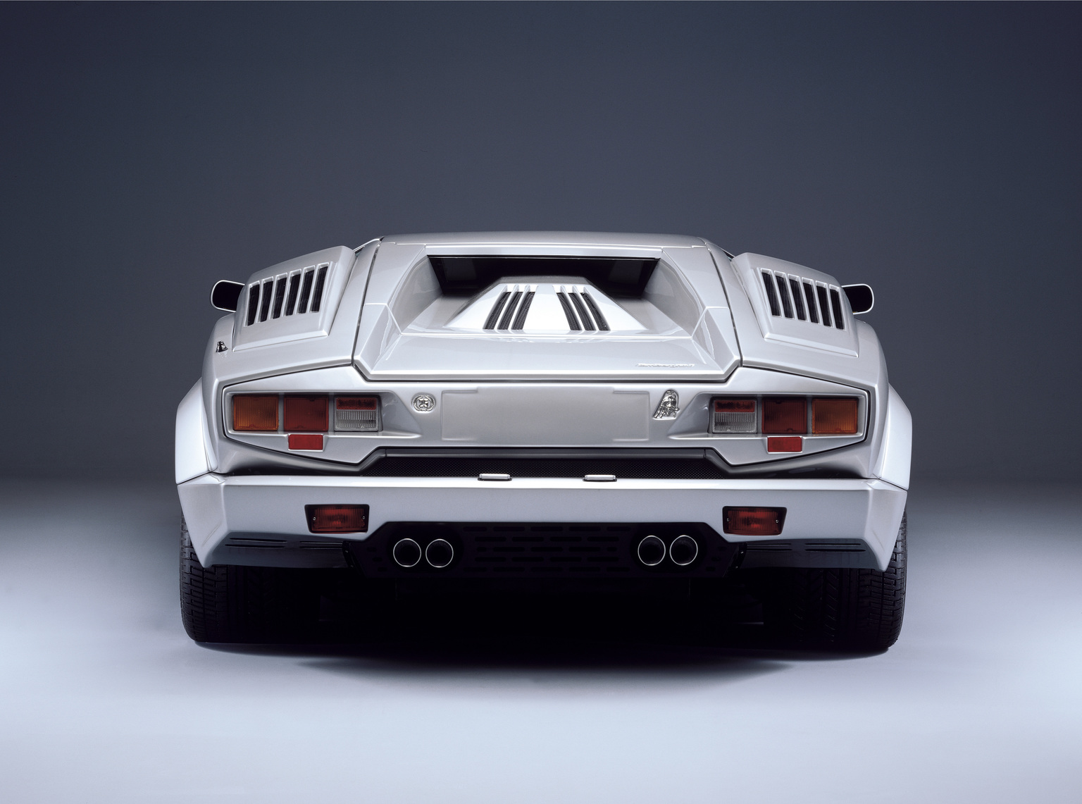 1988→1990 Lamborghini Countach 25th Anniversario