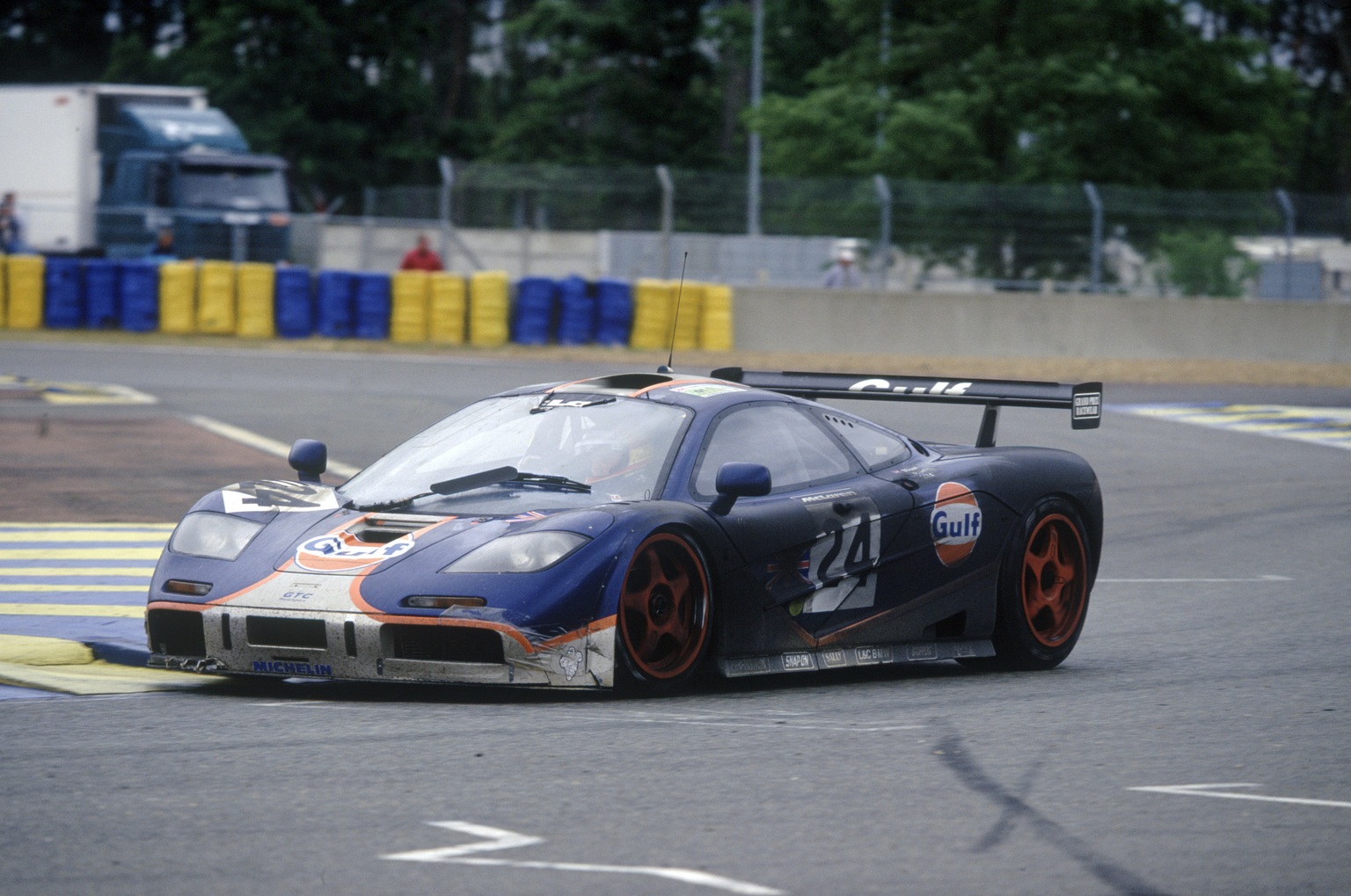 1993 McLaren F1 GTR