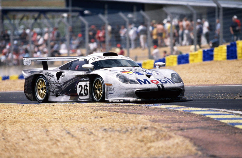 1997 Porsche 911 GT1 Evolution