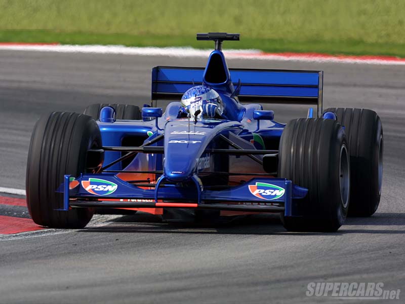 2001 Prost AP04